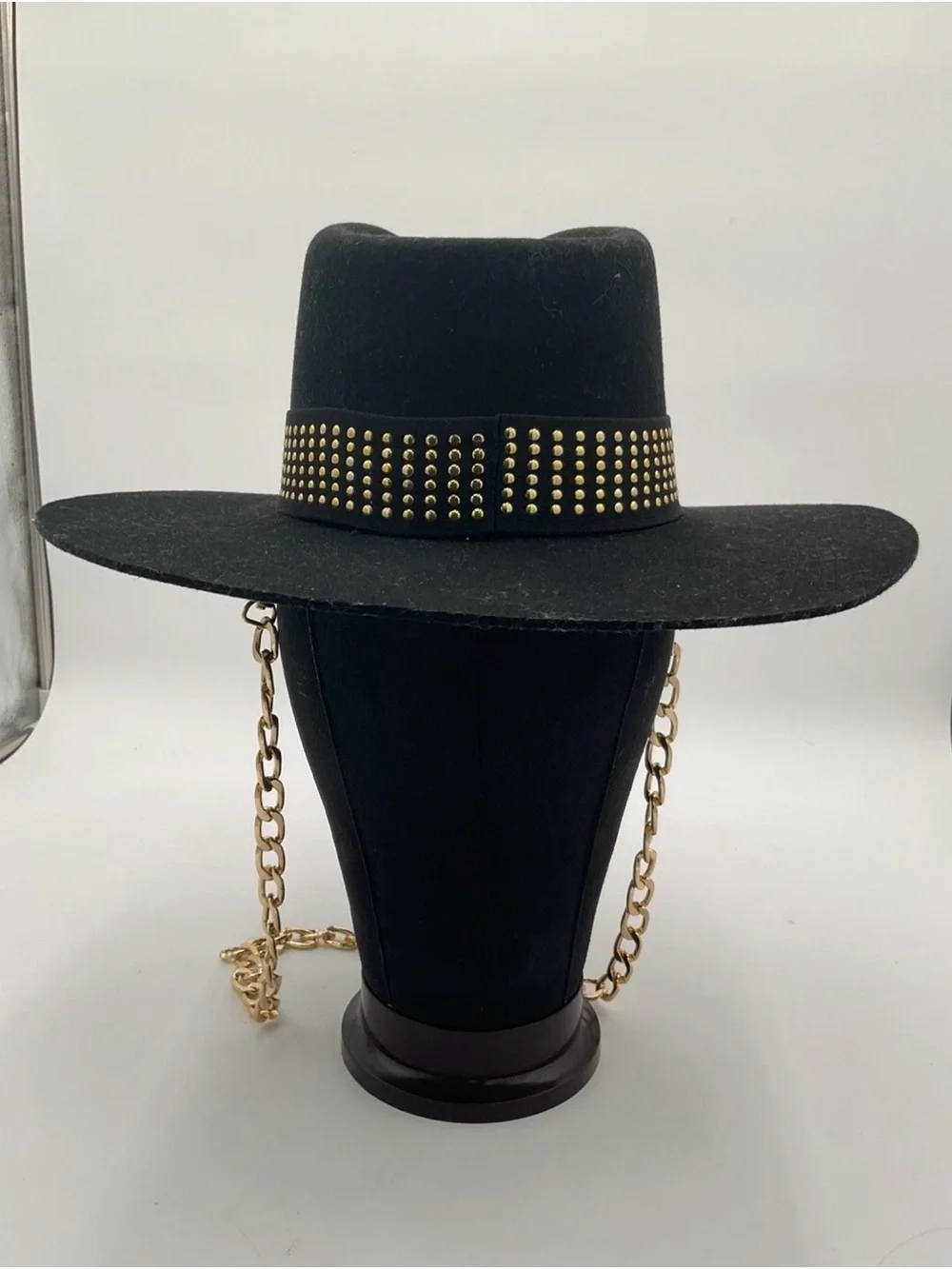 Free People ASN Hat Studded Chain Felt Hat , Floral Interior Lining, size small